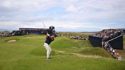 Bryson DeChambeau rallies for 65 in second round of The Open - ESPN