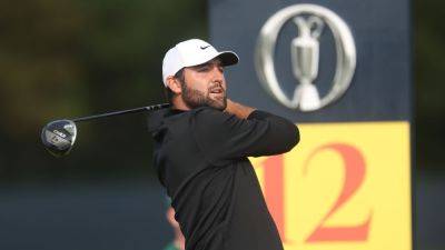 Rory McIlroy made crowds roar Saturday, but he's still chasing Scottie Scheffler - ESPN