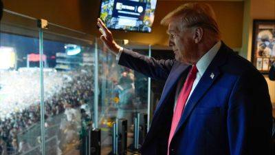Trump calls for Commanders, Guardians to reverse name changes - ESPN