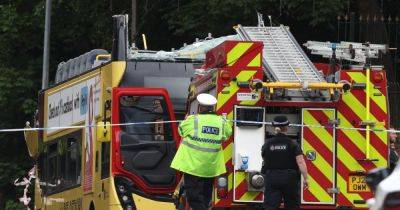 A.Greater - Trafford Centre - LIVE: Three seriously injured after double decker bus has roof ripped off in crash -updates - manchestereveningnews.co.uk - county Hart
