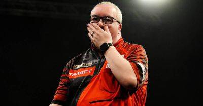 James Wade - Stephen Bunting - Stephen Bunting battles past Gary Anderson in World Matchplay thriller - breakingnews.ie - county Anderson