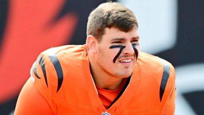 Anatomy of an NFL holdout: What it's like for players, agents, teams - ESPN