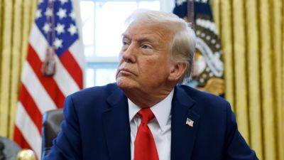 Donald Trump signs order, seeks to clarify NCAA athletes' employment status - ESPN