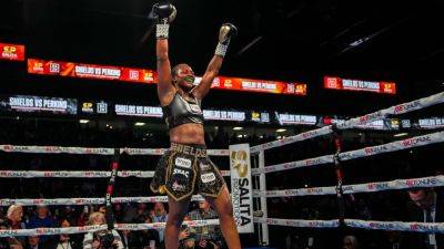 Claressa Shields defends undisputed crown vs. Lani Daniels - ESPN