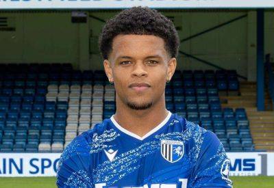 Former Manchester City, Liverpool and Blackburn Rovers defender Lenni Cirino signs short-term deal for Gillingham after trial period