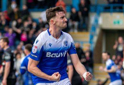 Gillingham defender Conor Masterson will battle it out for a central defensive role with Sam Gale, Shad Ogie and Andy Smith next season after agreeing a new one-year deal at Priestfield