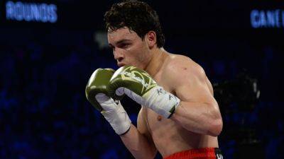 Boxer Julio Cesar Chavez Jr. arrested by ICE, to be deported - ESPN - espn.com