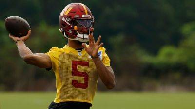 Kliff Kingsbury - Dan Quinn - Jayden Daniels - Austin Ekeler - Jayden Daniels notices 'night and day' difference entering 2nd season - ESPN - espn.com - Washington
