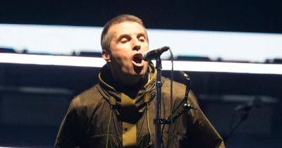 Liam Gallagher - Noel Gallagher - Oasis reunion LIVE as Liam and Noel Gallagher play greatest hits as they kick off reunion tour - manchestereveningnews.co.uk - Reunion