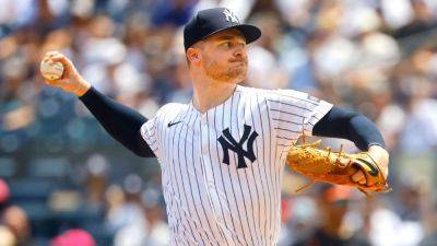 Yankees' Boone - TJ surgery for Schmidt 'pretty much inevitable' - ESPN