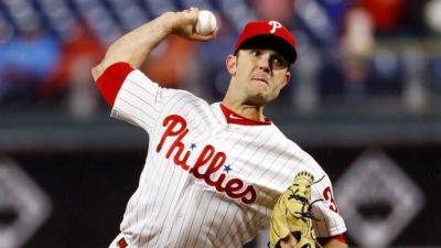 Phillies call up 40-year-old reliever David Robertson - ESPN