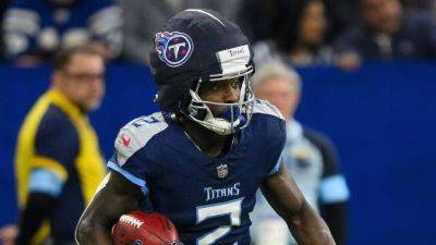 Derrick Henry - Brian Callahan - Tony Pollard - Titans RB Tyjae Spears (high ankle sprain) out rest of preseason - ESPN - espn.com - state Tennessee - county Bay