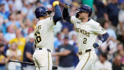 Brewers hammer Paul Skenes, Pirates as win streak reaches 11 - ESPN