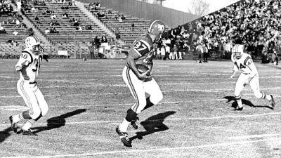 Colin Cowherd - Denver Broncos legendary wide receiver Lionel Taylor dies at 89 - foxnews.com - state Texas - state Mississippi