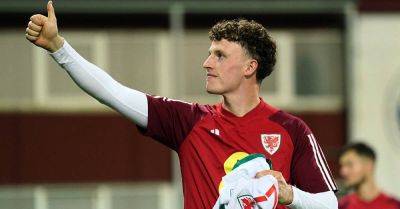 Wrexham poised to break club transfer record for Nathan Broadhead – reports