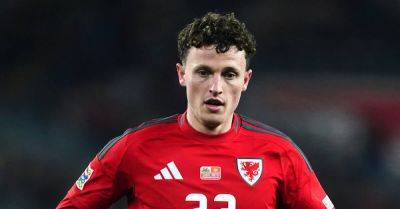 Wrexham break transfer record to sign Ipswich striker Nathan Broadhead
