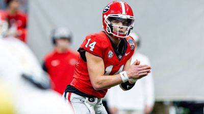 Why 2025 is a season of intrigue for all 16 SEC quarterbacks - ESPN