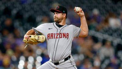 Torey Lovullo - Diamondbacks reliever seals victory over Rockies after swallowing fly mid pitch: 'I gagged a little' - foxnews.com - state Arizona - state Colorado
