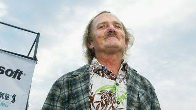 Bay - Legendary surfer Dale Webster, who surfed every day for 40 years straight, dead at 76 - foxnews.com - New York - state California - county Dale