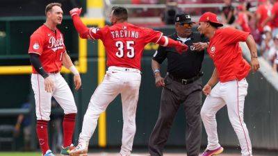 Williams - Reds turn tables on Brewers in 10th, snap franchise win streak - ESPN - espn.com - county St. Louis