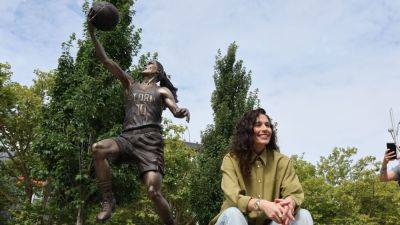Sue Bird becomes first WNBA player honored with a statue - ESPN