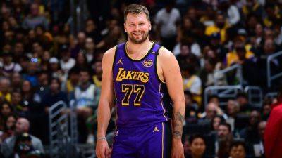 Anthony Davis - Luka Doncic - Jeanie Buss - Rob Pelinka - Mark Walter - Luka Doncic reaches 3-year, $165M extension with Lakers - ESPN - espn.com - Los Angeles - county Dallas - county Maverick