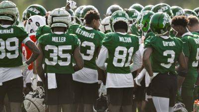 Jets held secret practice where players called plays Sunday - ESPN