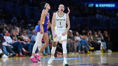 Wings' Bueckers lights up Sparks for WNBA rookie-record 44 - ESPN