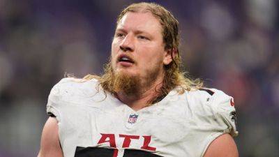 Source - Falcons' Kaleb McGary to miss time with leg injury - ESPN