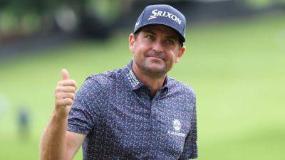 Facing Ryder Cup decision, Bradley 3 back at Tour Championship - ESPN