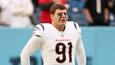 Trey Hendrickson - Bengals' Trey Hendrickson agrees to revised contract with $14M raise for 2025 NFL season - foxnews.com - Usa
