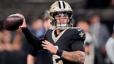 Kellen Moore - Denver Broncos - Derek Carr - Spencer Rattler named Saints' starting QB for season opener - ESPN - espn.com - state Arizona - state South Carolina