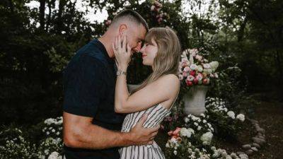 Travis Kelce - Taylor Swift - Taylor Swift, Travis Kelce announce engagement - ESPN - espn.com - Britain
