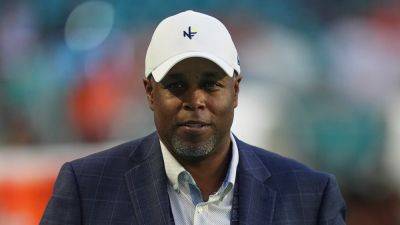 Michael Reaves - Dolphins GM Chris Grier says fans threatened his family in string of vile emails after team's lackluster year - foxnews.com - county Miami - state Tennessee - county Garden