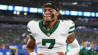 Jets GM says Fields can follow Mayfield, Darnold path in time - ESPN
