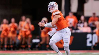 Sources - Oklahoma State QB Hauss Hejny out after breaking foot - ESPN