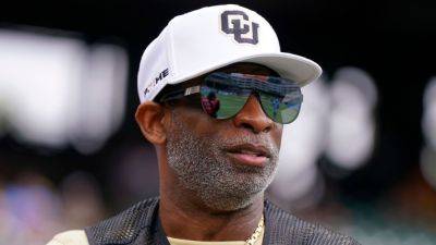 Colorado installs sideline bathroom near bench for Coach Sanders - ESPN