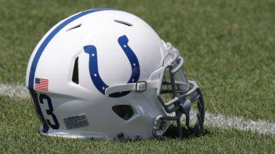 Shane Steichen - Colts RB Salvon Ahmed carted off with severe leg injury - ESPN - espn.com - Washington