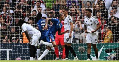 Saturday sport: Chelsea lead London derby, Women's Rugby World Cup continues