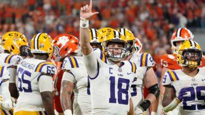 Brian Kelly - Garrett Nussmeier - Cade Klubnik - LSU ends five-game losing streak in openers, tops Clemson - ESPN - espn.com