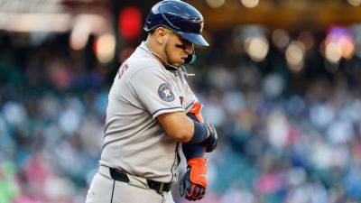 Astros' Isaac Paredes to rehab hamstring, hopes to return in '25 - ESPN