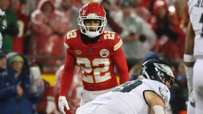 Sources - Chiefs top CB McDuffie to start season without deal - ESPN