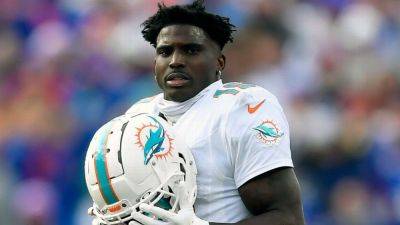 Mike Macdaniel - Tua Tagovailoa - Tyreek Hill not among Dolphins' captains after offseason apology - ESPN - espn.com - county Miami - county Garden