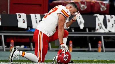 Travis Kelce - Chiefs' Travis Kelce says he felt 'like s---' after injuring teammate Xavier Worthy in collision - foxnews.com - Brazil - county Eagle - Los Angeles - county Travis - Philadelphia