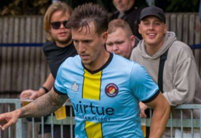 Ebbsfleet United manager Josh Wright says utility player Ben Chapman has all the attributes to excel in a central midfield role