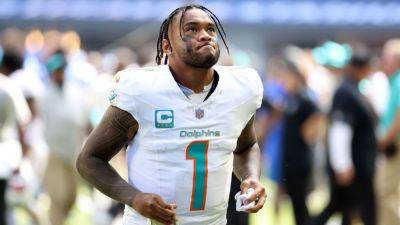 Mike Macdaniel - Dolphins held players-only meeting after blowout loss to Colts - ESPN - espn.com - county Miami - county Garden