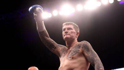 Tyson Fury - Frank Warren - Manny Pacquiao - Ricky Hatton - Floyd Mayweather-Junior - Former boxing world champion Ricky Hatton dies at 46 - ESPN - espn.com - county Hyde