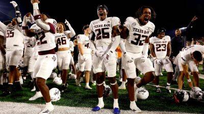 Marcus Freeman - Projecting the College Football Playoff top 12 after Week 3 - ESPN - espn.com - Georgia - county Miami - Ireland - state Tennessee - state Texas - state Ohio