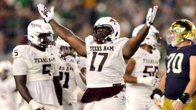 Texas A&M surges to No. 10 in AP Top 25 college football poll - ESPN