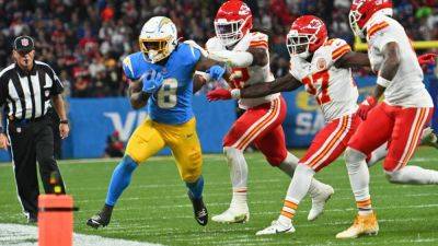Matthew Stafford - Nick Chubb - Emeka Egbuka - Michael Penix-Junior - 2025 NFL Week 2 betting - Monday Night Football: Buccaneers-Texans and Chargers-Raiders - ESPN - espn.com - Los Angeles - county Bay